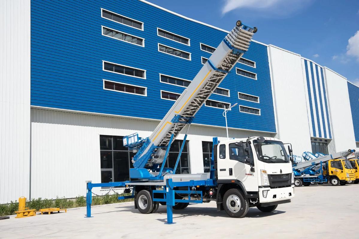 荣成小型云梯车上料车租赁多少钱