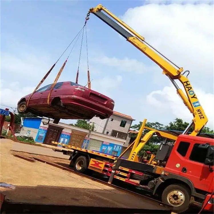 荣成吊车救援小汽车怎么吊