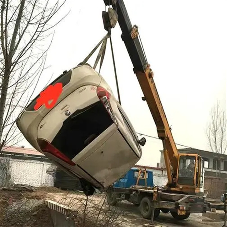 荣成随时待命，吊车24小时道路救援服务全解析