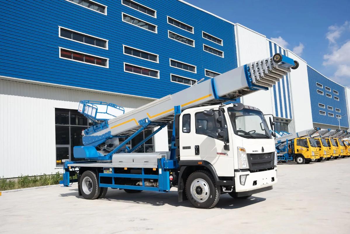 荣成出租云梯车高空作业车 建筑垃圾搬运